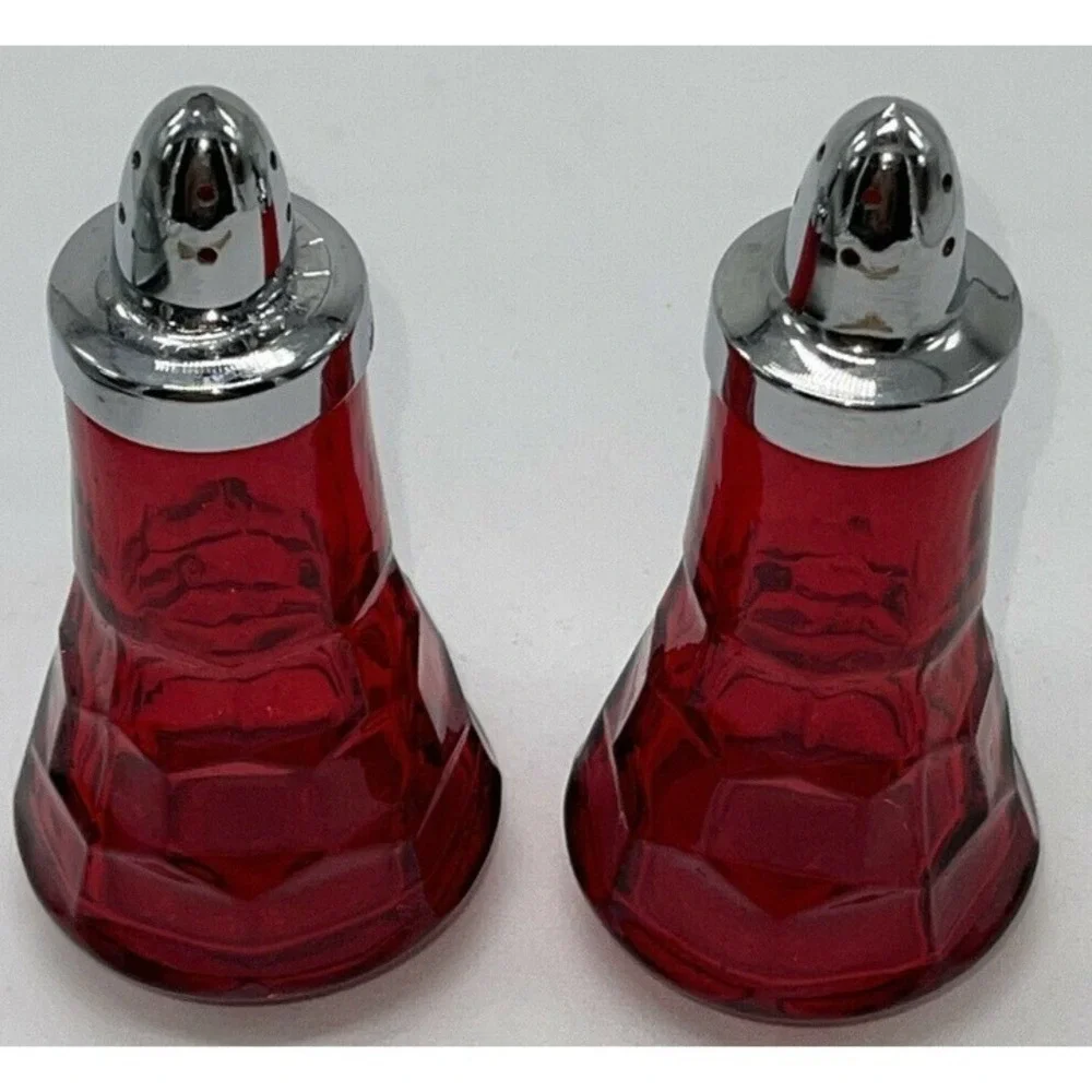 VIKING RUBY RED GEORGIAN HONEYCOMB SALT & PEPPER SHAKERS VINTAGE